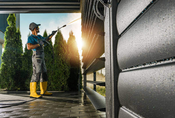 Best Pressure Washing Siding  in Franklin, OH